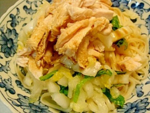 鶏ハムと白菜の冷やし麺